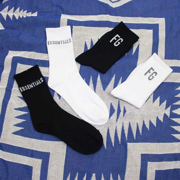 

fashion mens summer stylist sock men women basketball socks mens stylist basketball sport sock teenager sock 2 color available, Black