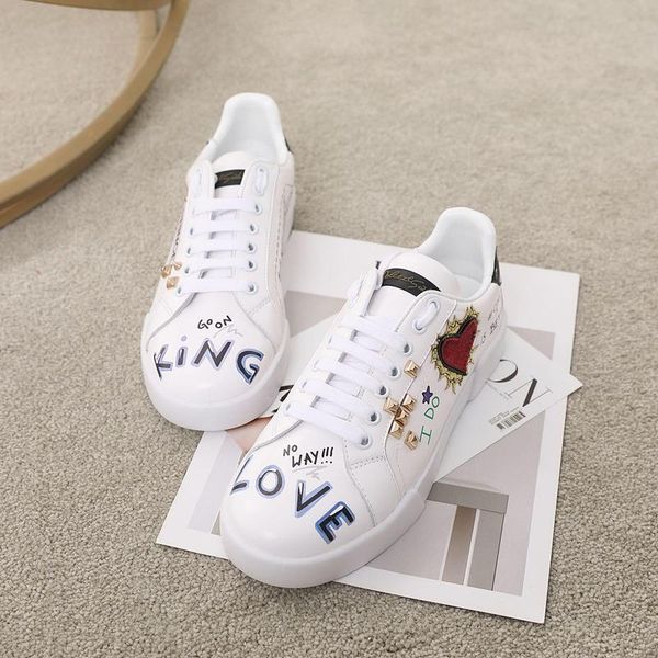

g2020 new embroidered graffiti leather casual shoes outdoor men and women sports shoes fashion wild couple shoes, size 35-451, Black