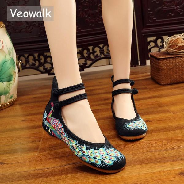 

veowalk handmade women ballet flat shoes woman sequins peacock embroider soft sole casual shoes old beijing cloth cotton, Black