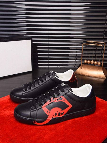 

2020-2019p new high-end luxury high-end men's casual shoes leather men's office wedding dress shoes size 38-45