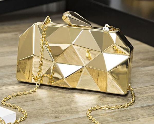 

designer handbag 2020 new fashion female bag dinner metal hand chain one shoulder messenger small square banquet bag