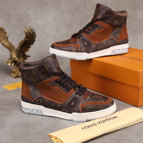 

93 men's designer casual sports shoes, luxury trendy travel casual shoes, sports shoes. fast delivery in original box packaging, Black