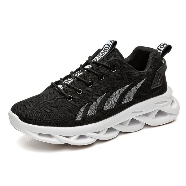 

sizes 39-44 2020 fashion summer walk shoes men casual sport shoes air mesh lightweight breathable slip-on chaussure home