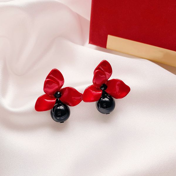 

dominated korean red flowers drop earrings women temperament pearl water drop design earrings 2020 new jewelry, Silver