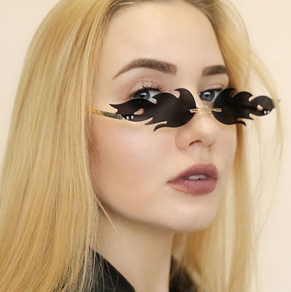 

2020 new fashion fire flame sunglasses women men vintage sun glasses eyewear trendy streetwear designer ing, White;black