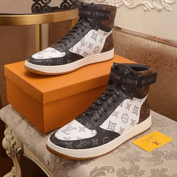 

2020ro дизайнер новая роскошных мужчины вскользь спортивная обувь, напольные ботинки, быстрая поставка и оригинальная коробка, Black