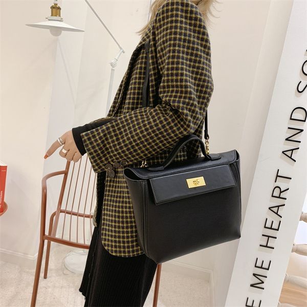 

genuine leather bag fashion totes shoulder bags with lock women lady cowhide genuine leather fashion handbag factory wholesale