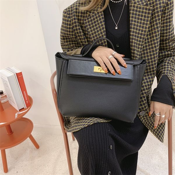 

designer duffle bag genuine leather single shoulder ladies hand bags woman luxury handbags women bags designer solid color