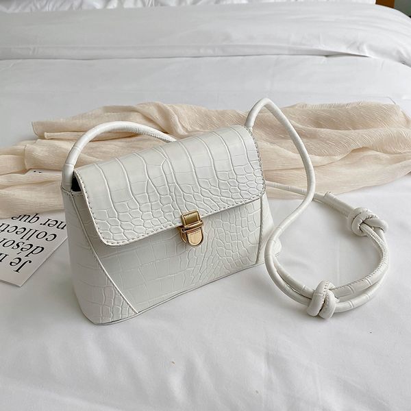 

bolso de hombro de patrÃ³n cocodrilo retro bolso hombro cuero femenino 2020 cuero pu nueva moda