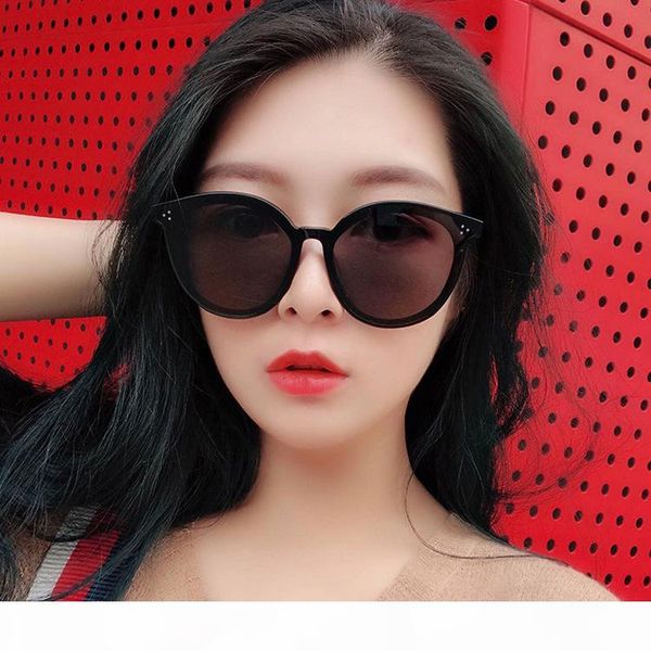 

foosck 2020 горячих новых тенденции дизайнерских солнцезащитных очков женщин высокого качества розовые круглые вс очки uv400, White;black