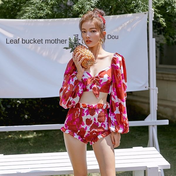 

split swimsuit female 2019 new printing lantern sleeve + high swimsuit shorts waist shorts fashion two-piece set, Black