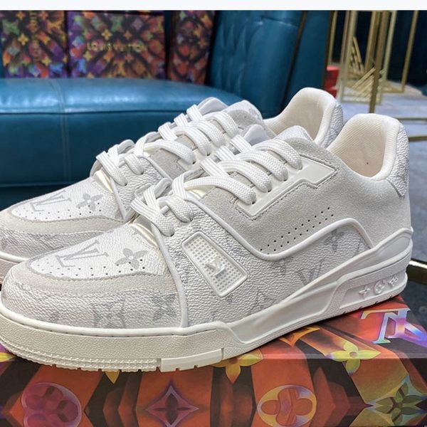 

037 the high-quality men's casual sports shoes and outdoor casual shoes of the new brand designer, the original box size is 38-45, Black