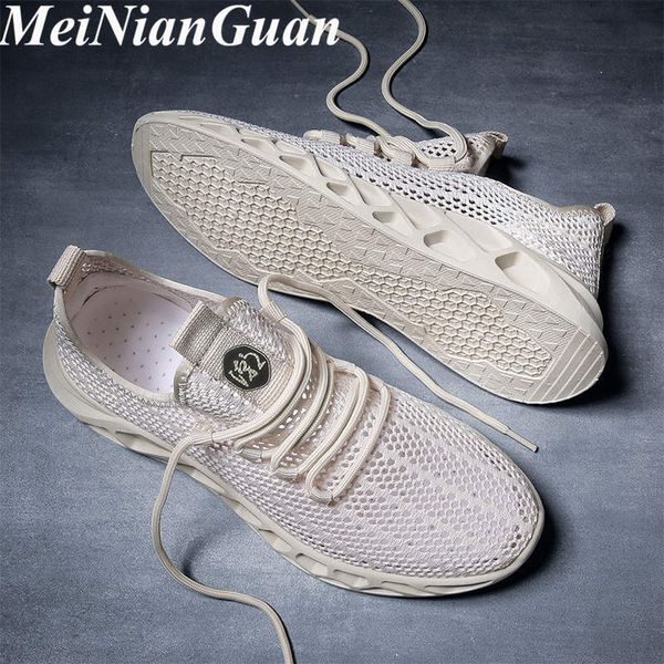 

2020 men's running shoes slip on platform men sneakers light flat mens sports shoes summer water beach walking surf male shoe a3