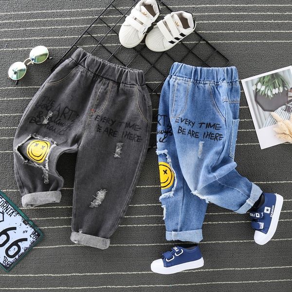 

мальчики сезона 2020 новое стиля дети корейского стиль и джинсовые брюки и джинсы письмо печатных брюки ребенок улыбающихся брюки лица, Blue