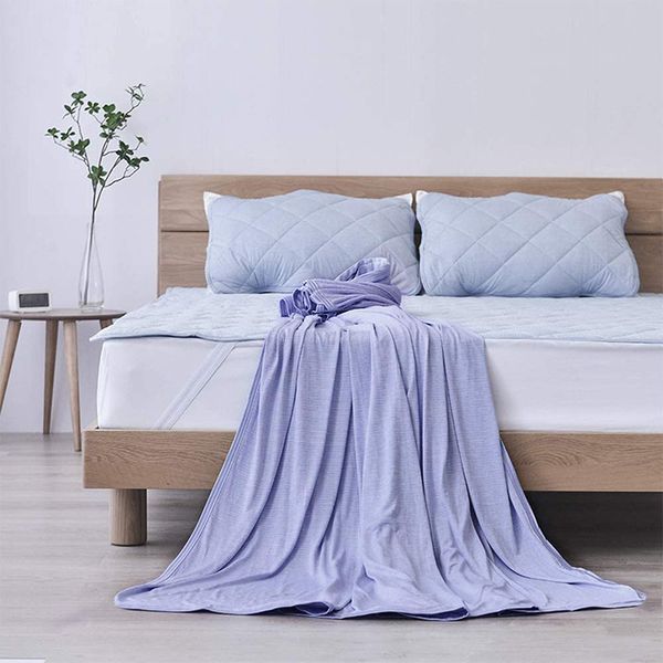 

solid color cold feeling summer sleeping cool blanket sofa nap ice silk bedding