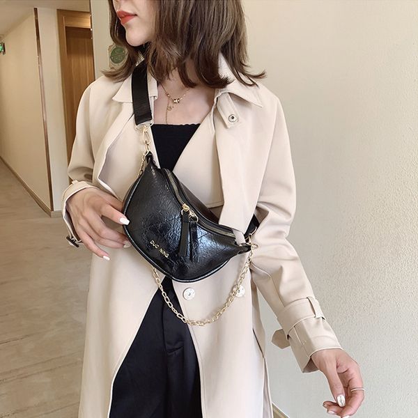 

fashion chain fanny pack banana women waist packs pu leather chest belly shoulder messenger bag female t200717