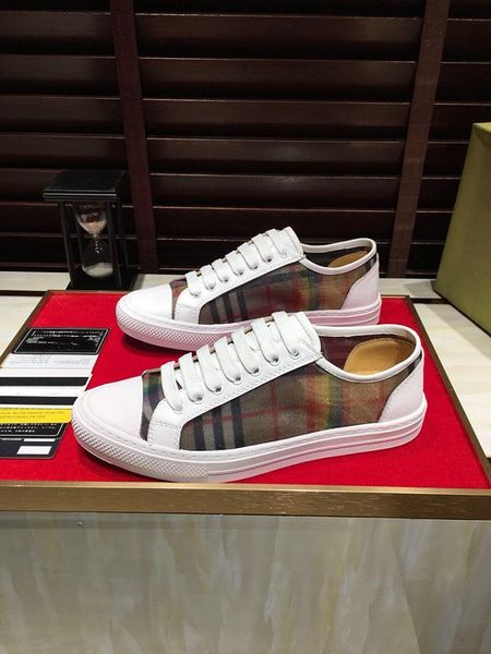 

2019q spring and summer new men's flat white shoes, trend wild sports shoes, leather lace-up shoes, original box packaging: 38-44, Black