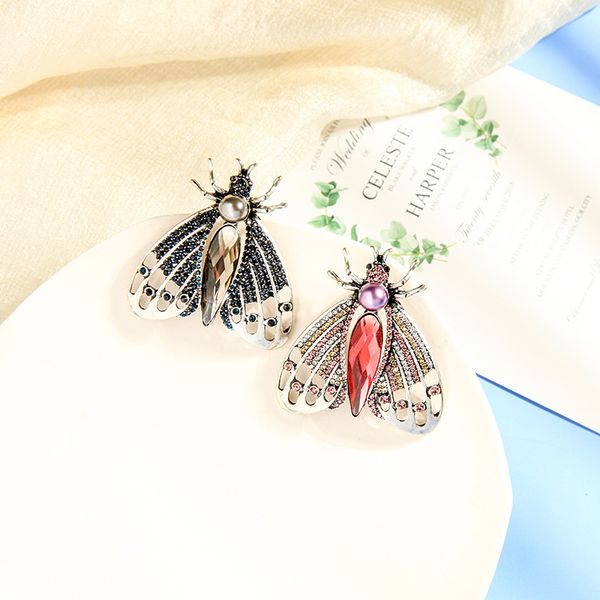 

uer classic insect brooch for women crystal resin acrylic pearl vintage silver color sweater coat pins 2020 new fashion jewelry, Gray
