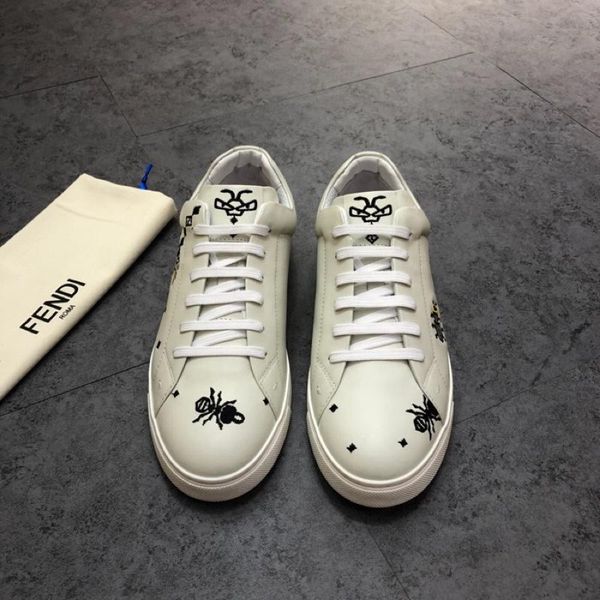 

2020 new designer men's casual shoes fashion trend comfortable