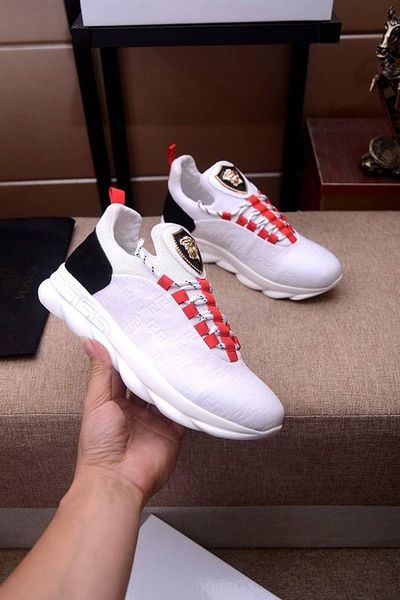 

2020l high-end mesh stitching black and white low-casual tide shoes, fashionable wild lace-up sports running shoes, size: 38-45