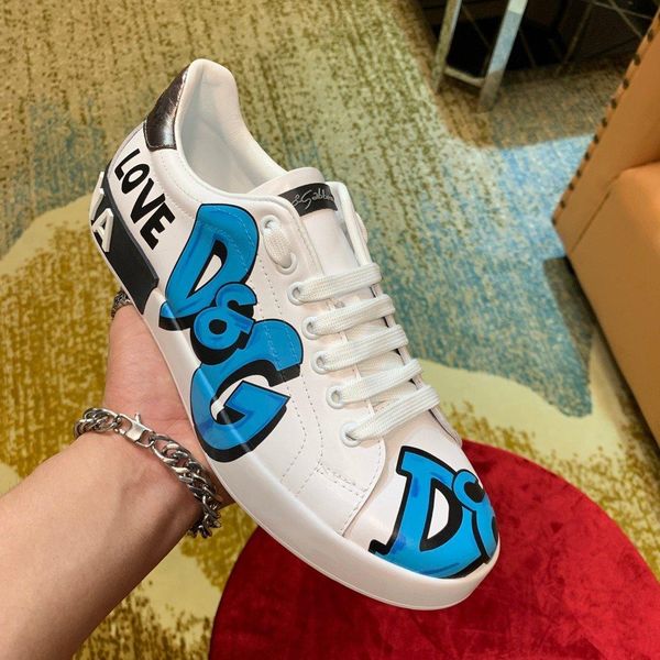 

new3 fashion ladies casual shoes fashion wild sports shoes printing comfortable women's shoes original box packaging fast delivery, Black