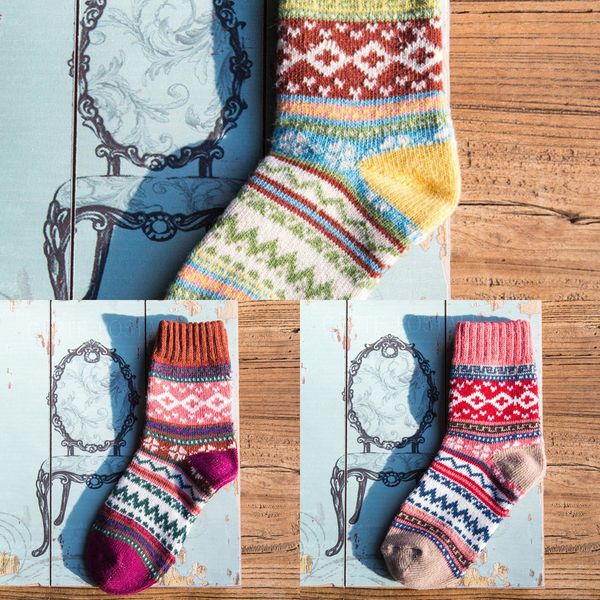 

autumn and winter thickened warm warm wool woolen woolen women's wool two-way women's socks cross flower socks, Pink;yellow