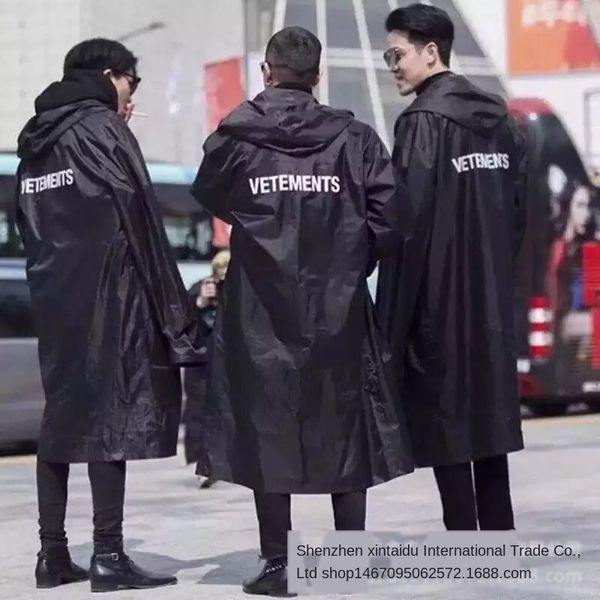 

bigbang luhan gd windbreaker quan zhi long long hooded windbreaker waterproof rain coat men's and women's coach coat, Tan;black