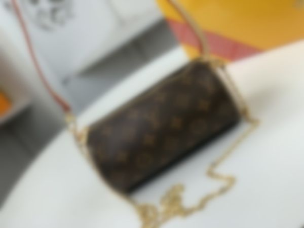 

40713 leather classic fashion handbag card bag zero wallet men's and women's backpacks single shoulder bag 40713