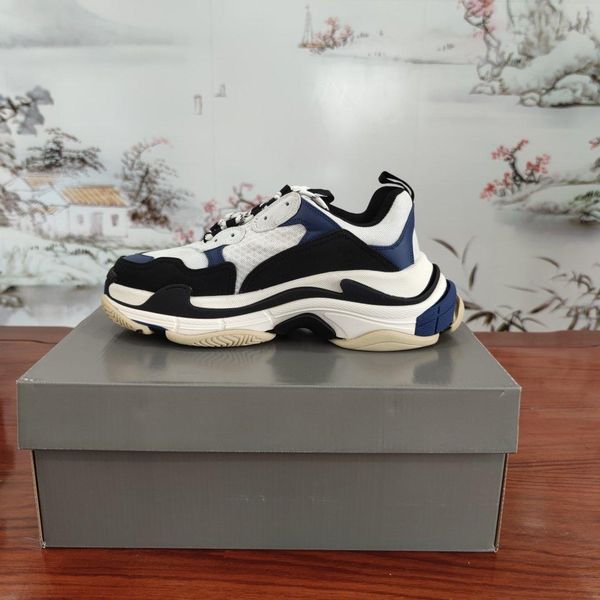 

2020ry designer designs new leisure and entertainment hiking shoes, outdoor jungle adventure shoes, original packaging and box delivery, Black