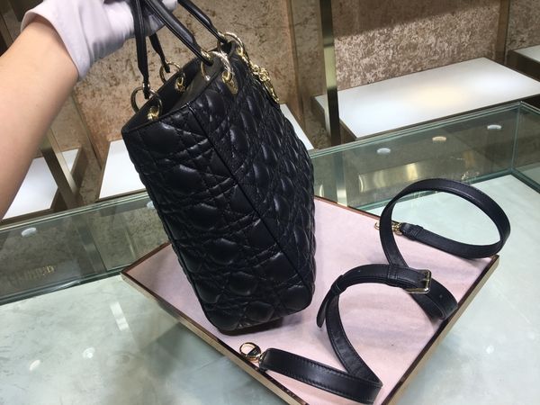 

classic lady's handbag high-end custom quality handbag fashion business casual style metal accessories with detachable long shoulder 56