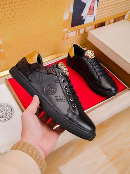 

2020j limited edition medusa printed low-lace-up casual sneakers, high-end fashionable wild personality men's shoes, size: 38-45, Black