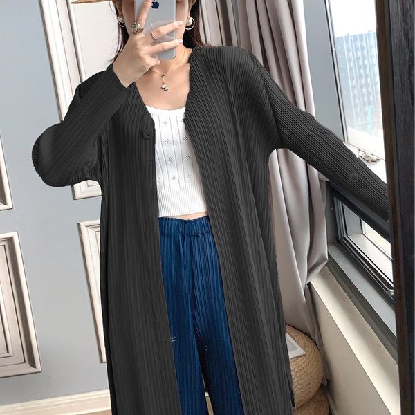 

pleated coat women's autumn one button solid color cape cardigan windbreaker, Tan;black