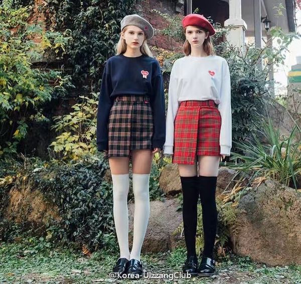 

harajuku three-bar striped long tube knee style performance dancing cotton socks dance women's cotton socks socks, Pink;yellow