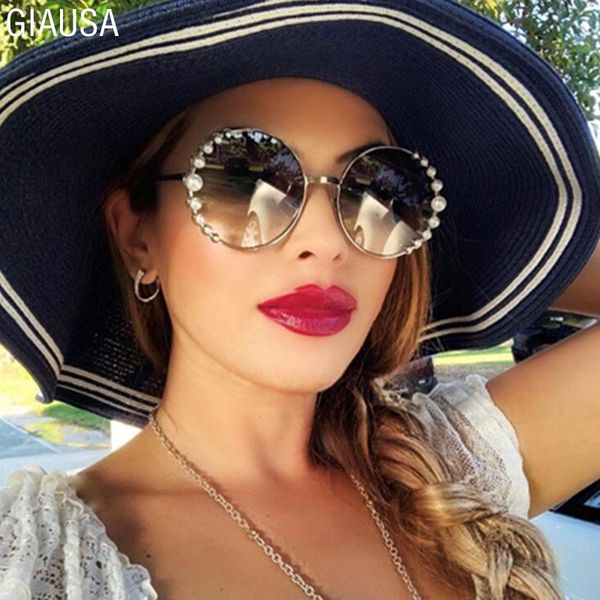 

2020 new fashion pearl sunglasses women luxury vintage round gradient sun glasses shades lady gold metal eyewear oculos uv400, White;black