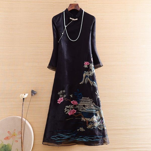 

high-end auttom women cheongsam dress retro elegant embroidery landscape loose a-line lady party qiapao dress s-xxl, Red