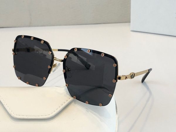 

2038 luxury fashion sunglasses vltn women brand designer retro style uv400 protection cat eye frame come with case 2020 high quality, White;black