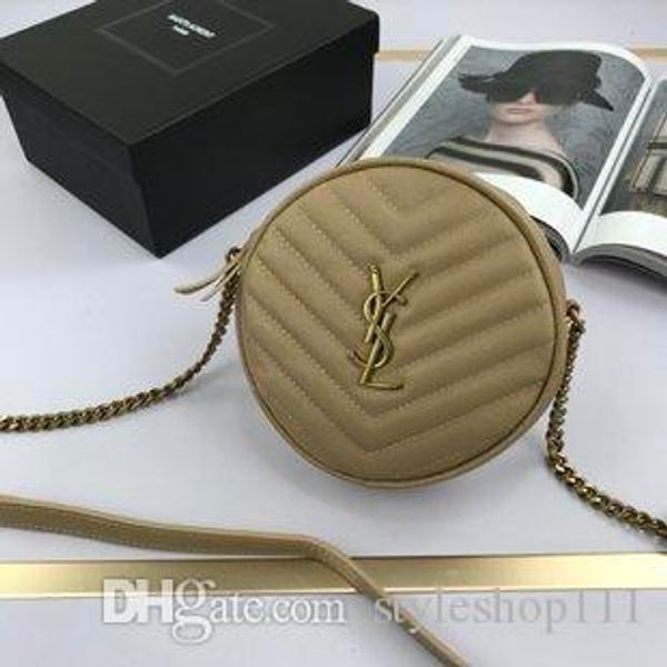 

vinyle round camera bag in chevron-quilted grain de poudre embossed leather,luxury designer bag women's crossbo