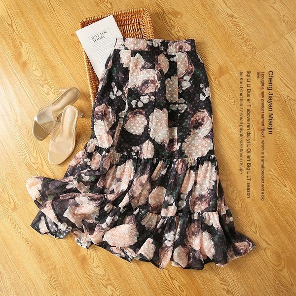 

zoj french new chiffon cake floral chiffon printed cake 2020 women's new skirt women's summer skirt, Black