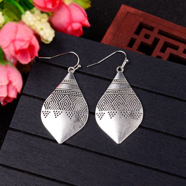

2020 vintage water drop carved earrings female ethnic jewelry brinco tibetan triangle earrings for women dangle hqe1022, Silver
