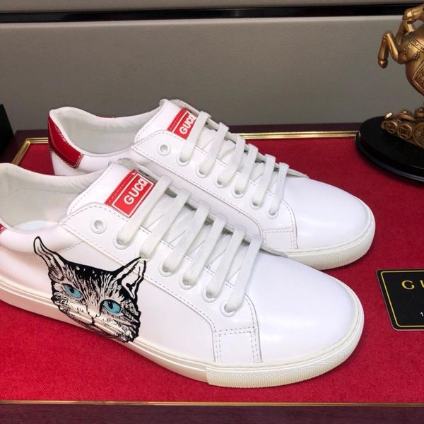 

2020i high-quality fashion bee leather low-casual men's tide shoes, stylish and comfortable breathable sneakers, size: 38-45, Black