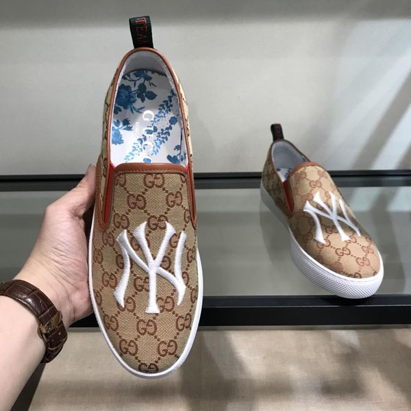 

2019y spring new breathable british lok fu shoes one foot men's shoes. fashion sports shoes original box packaging 38-44, Black