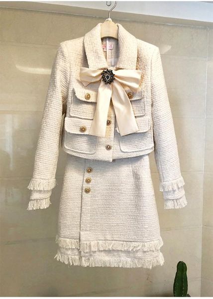 Abito a due pezzi Marca Lady Wool 2 pezzi Set Winter Women Diamond Bow Giacca monopetto corta in tweed oro Cappotto + Tassel Gonna a tubino