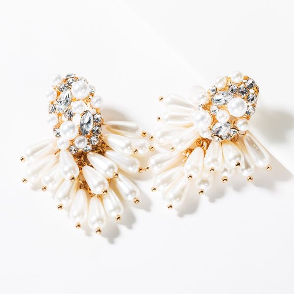 

multi-layer imitation pearl grape string flower-inlaid rhinestone earrings female elegant temperament earrings, Golden