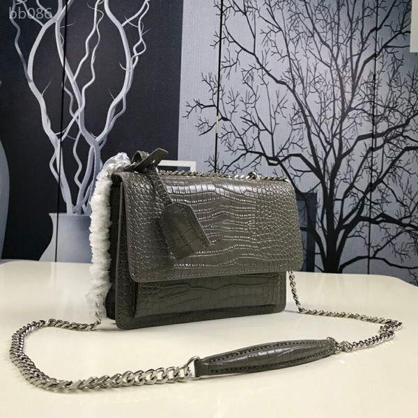 

fashion handbags leather black messenger bag flap bag crossbody bags phone pockets fashion retro crossbody bag purse type3