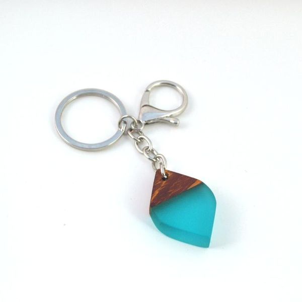 

key chain, handmade wooden resin retro men and women applicable to special jewelry heart-shaped gifts, Silver