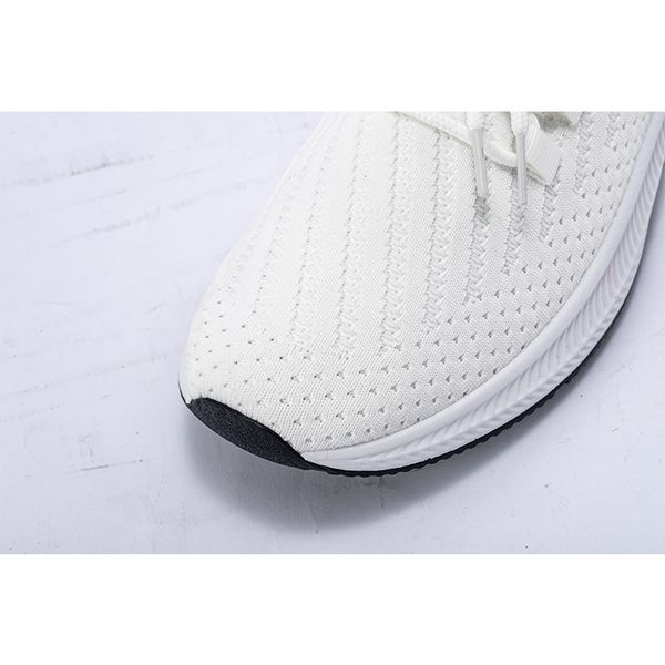 

casual sports shoes light and convenient online fashion for men designer shoes breathable deodorization two colors for sale, Black