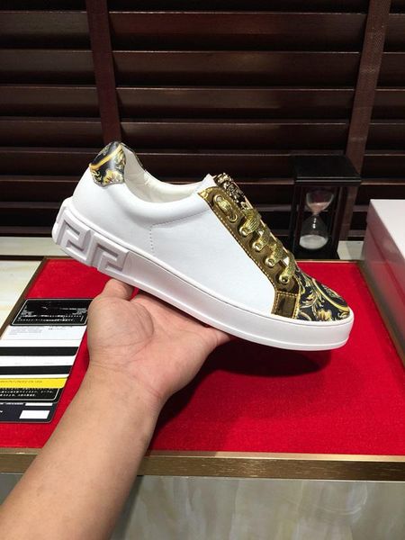 

2019u spring and summer new men's printed flat white shoes, trend wild sports shoes, wild shoes, original box packaging: 38-44, Black