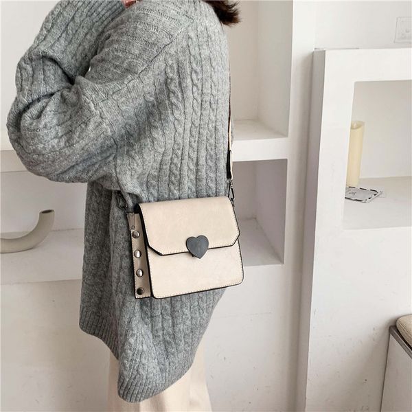 

2020 new korean fashion messenger bag women's advanced shoulder bag cute clutch female