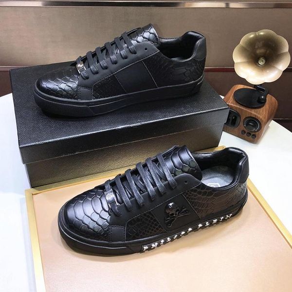 

vintage luxury mens casual shoes fast delivery lace -up breathable lightweight comfortable design sports shoes hiking sneakers