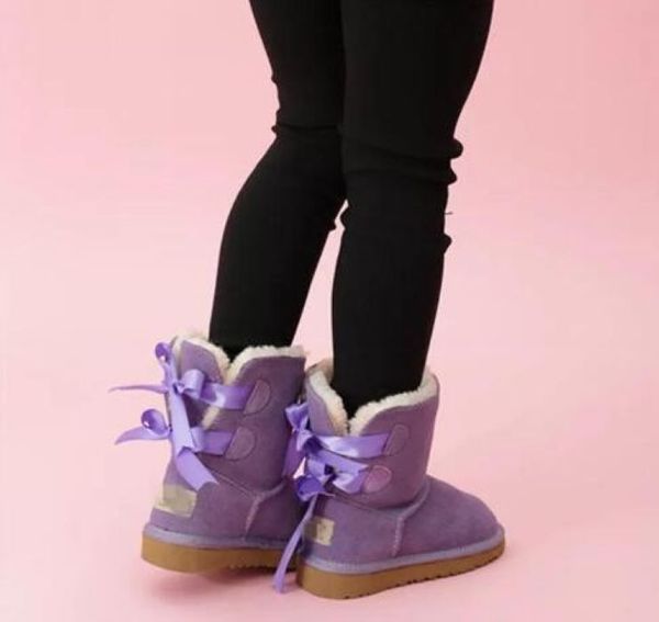 HOT Designer Kids Boots WGG Stivali invernali da neve australiani Bailey Bow Bambini Girl Boy Triple Black Pink Khaki Stivaletti alla caviglia 26-35 UN18